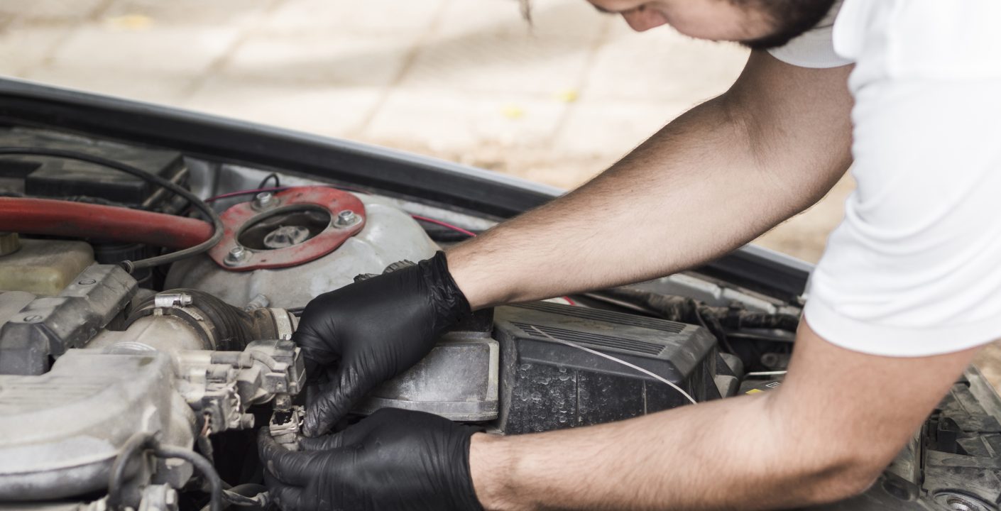 Fixing a leaking radiator hose, DIY car repair